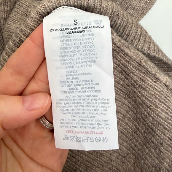 Muji Oatmeal Colored Wool Sweater - Picture 3 of 6